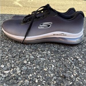 Skechers Air-Cooled Memory Foam Women’s Purple and Navy Ombre Sneakers Size 9